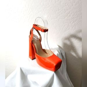 NWOT MIXX SHUZ JADIN Square toe patent platforms